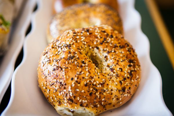 Sesame and poppy seeds, dried onion and garlic, coarse salt. In a word: Everything. 